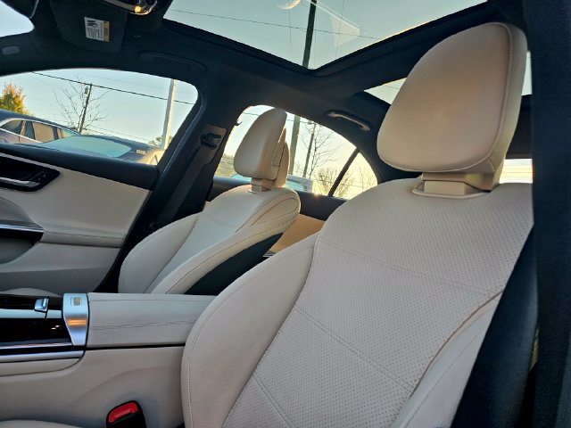 Certified 2023 Mercedes-Benz C 300 4MATIC Sedan image 20