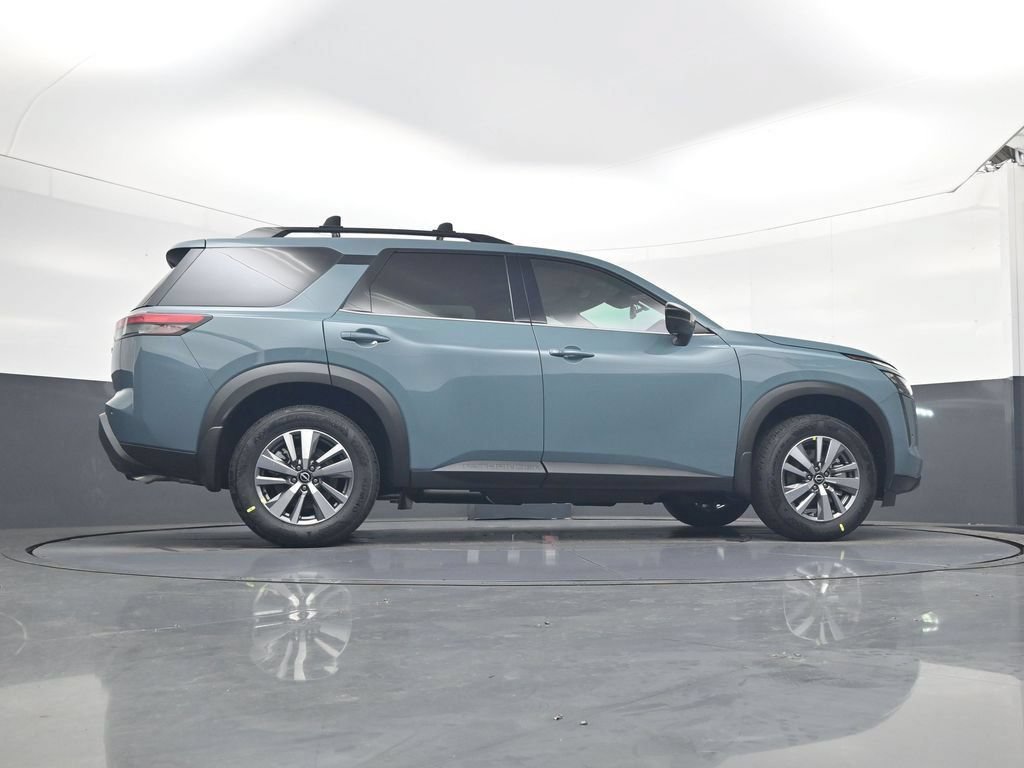 New 2026 Nissan Pathfinder SL AWD/4WD image 10