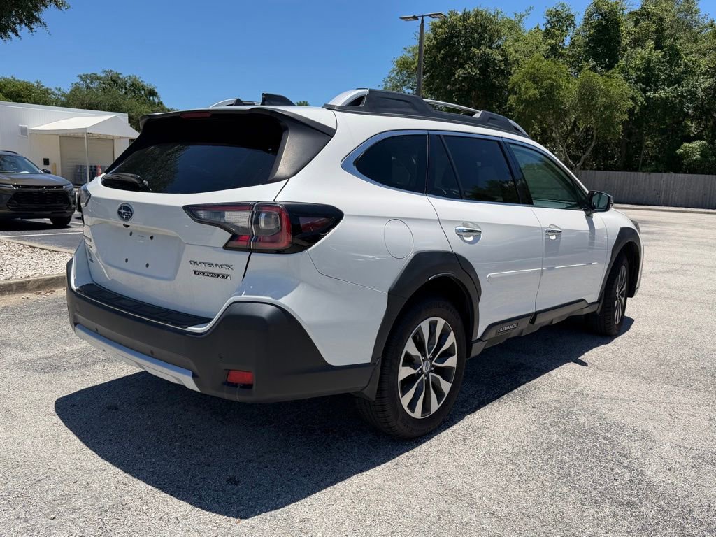 Used 2023 Subaru Outback Touring XT AWD/4WD image 8