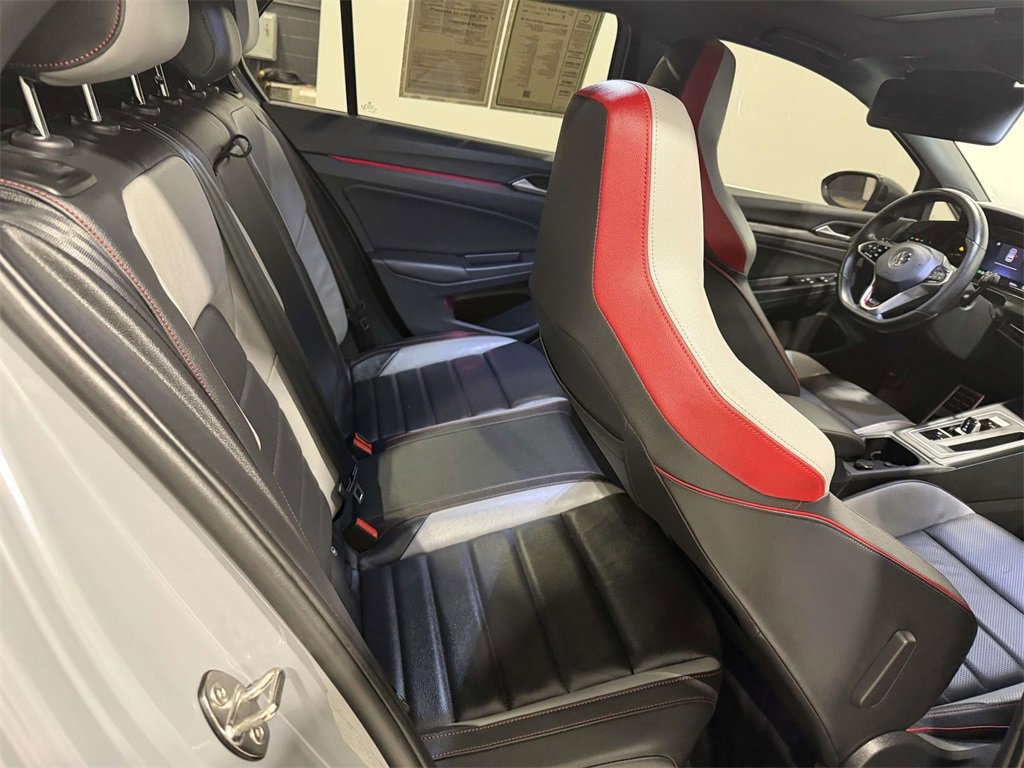Used 2022 Volkswagen GTI SE image 10