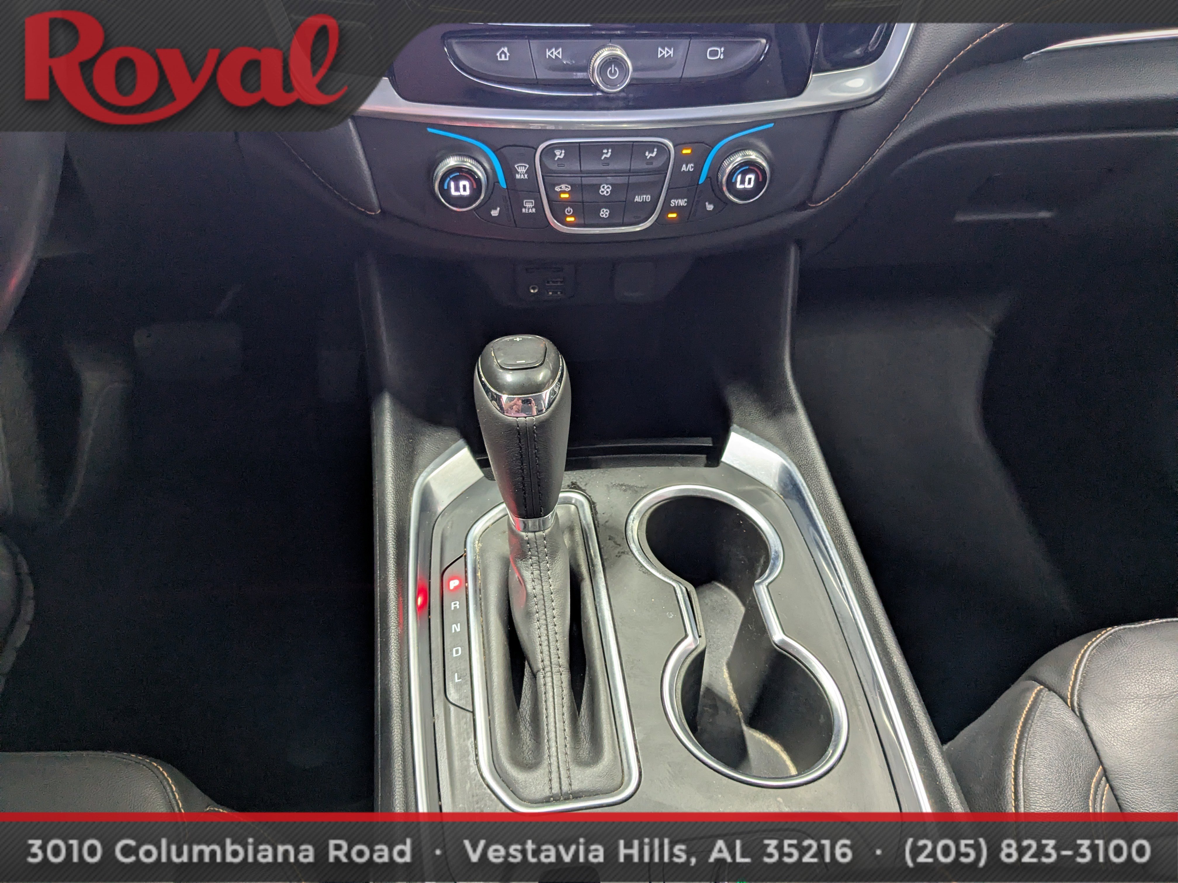 Used 2020 Chevrolet Traverse LT w/ LT Premium Package image 24