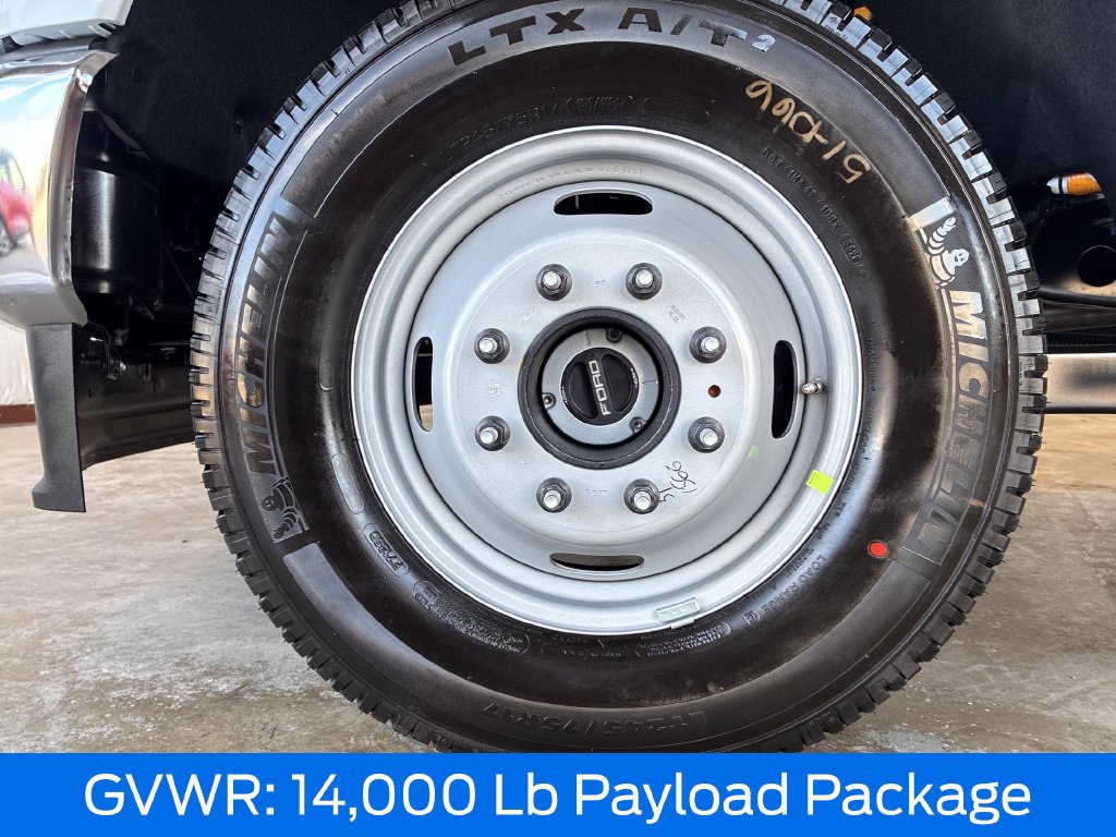 New 2027 Ford F350 XLT w/ XLT Premium Package AWD/4WD image 12