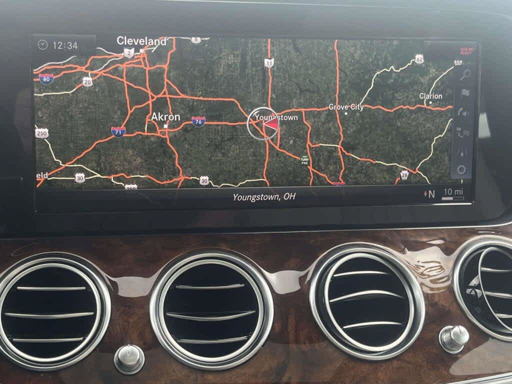 Used 2018 Mercedes-Benz E 400 4MATIC Sedan image 23