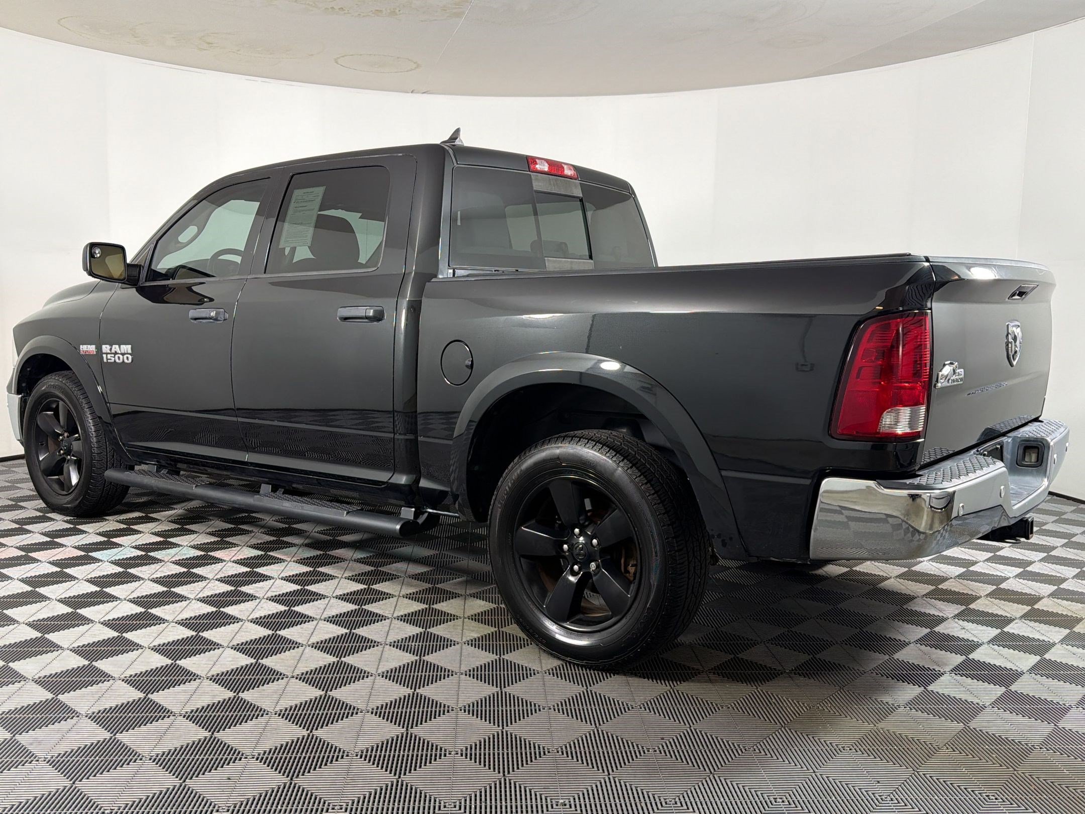 Used 2015 RAM 1500 Outdoorsman RWD image 2
