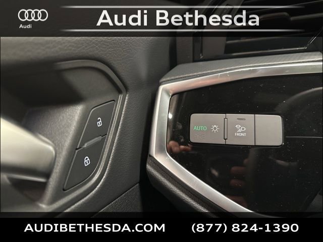 New 2025 Audi Q3 2.0T Premium image 14