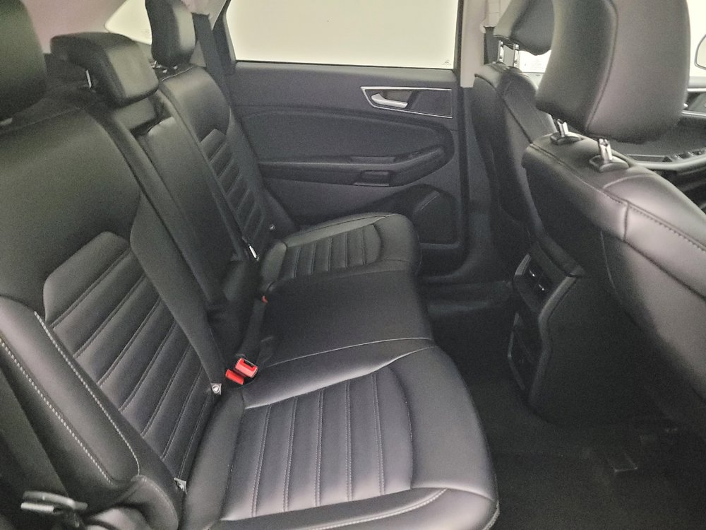 Used 2024 Ford Edge SEL image 19