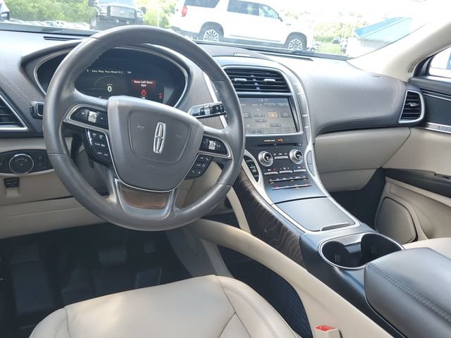 Used 2019 Lincoln Nautilus Select AWD/4WD image 10