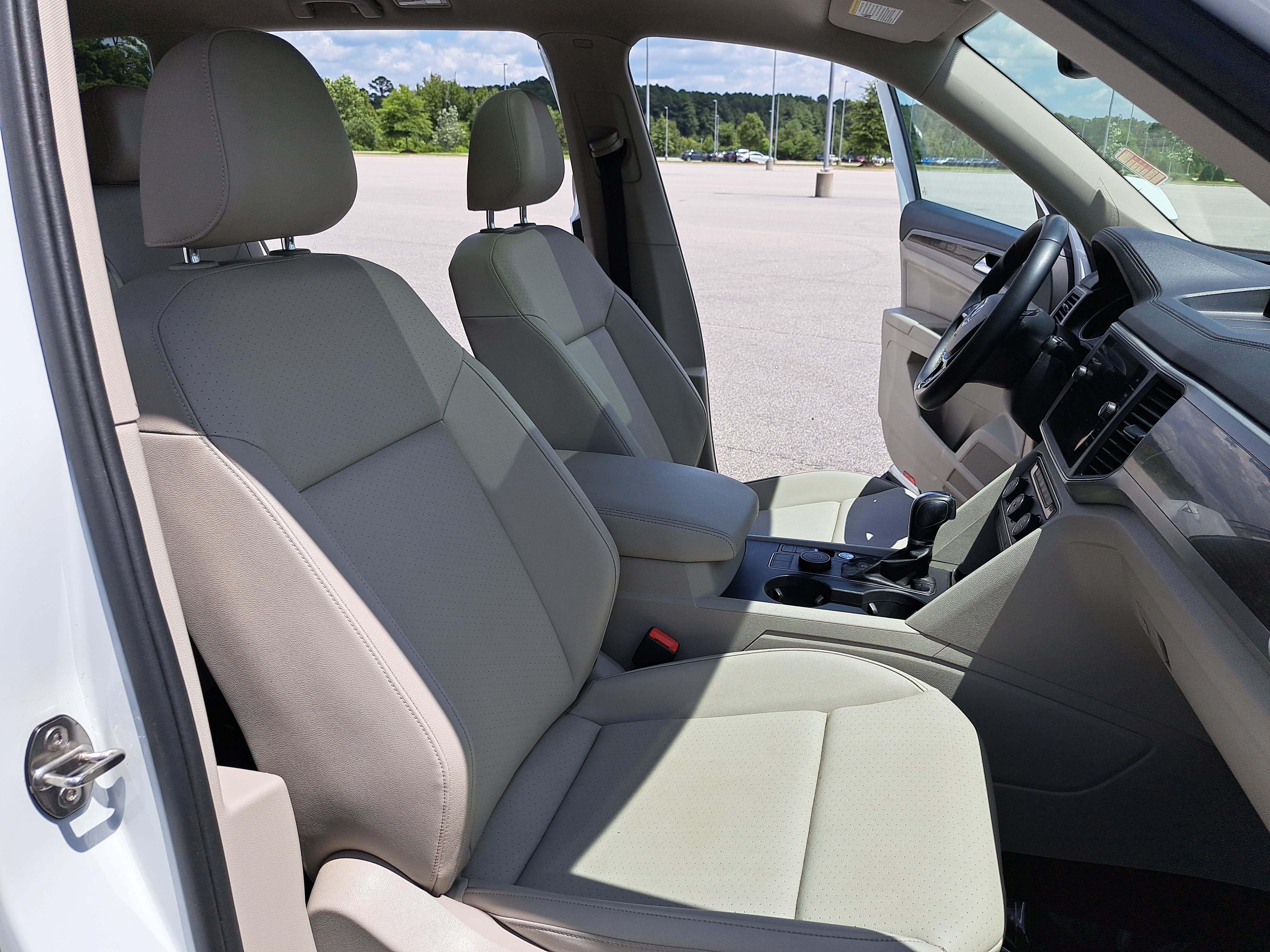 Used 2019 Volkswagen Atlas SE w/ Panoramic Sunroof Package AWD/4WD image 10