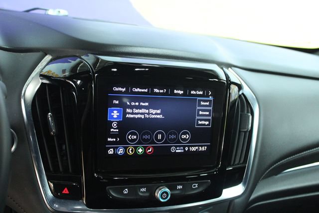 Used 2023 Chevrolet Traverse LT w/ Midnight/Sport Edition AWD/4WD image 19