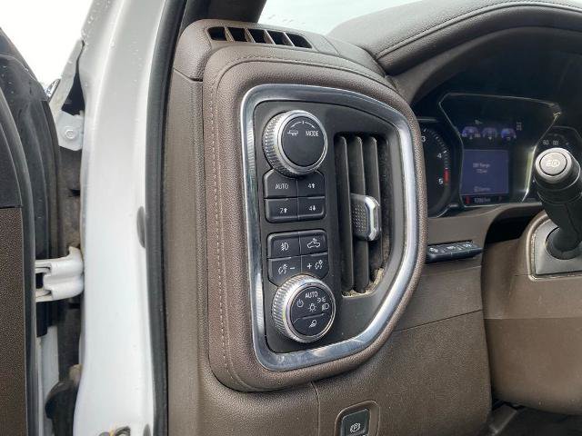 Used 2023 GMC Sierra 2500 Denali w/ Denali Ultimate Package AWD/4WD image 17
