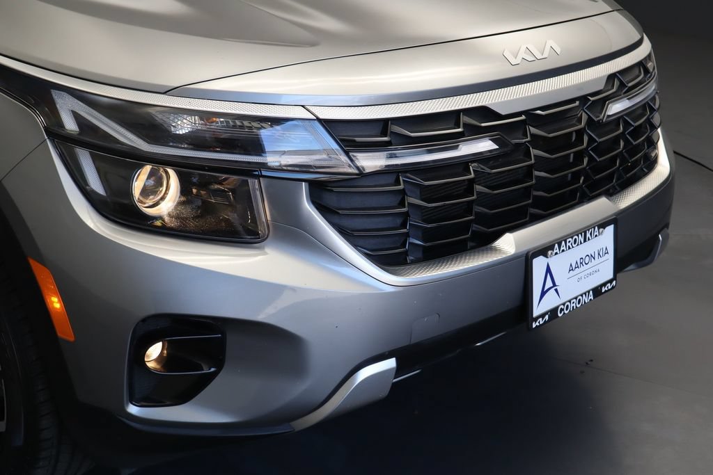 Used 2024 Kia Seltos EX FWD image 9