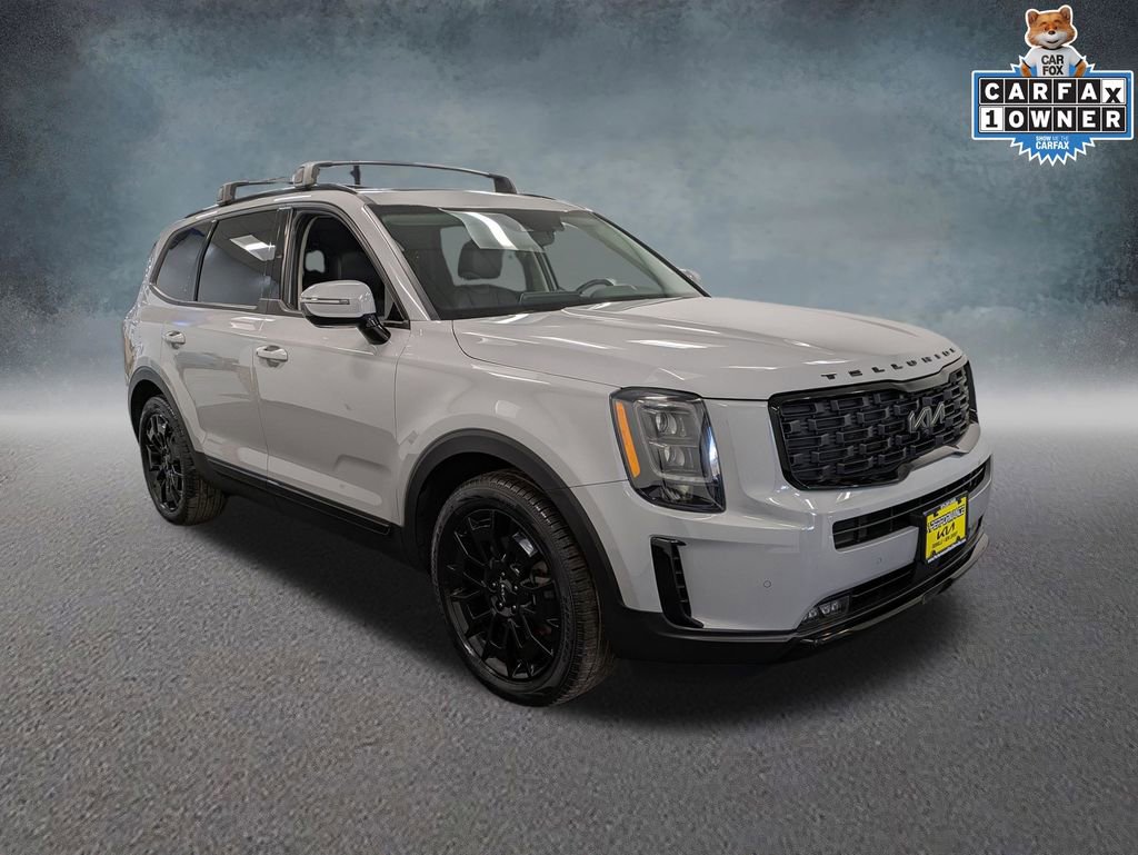 Certified 2022 Kia Telluride SX w/ Nightfall Edition Package image 3