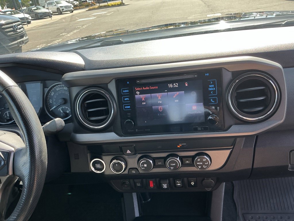 Used 2019 Toyota Tacoma TRD Off-Road AWD/4WD image 18