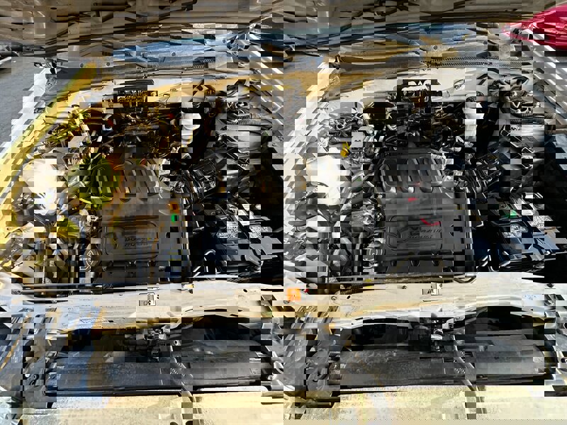 Used 2005 MAZDA Tribute s w/ Package 3 image 10