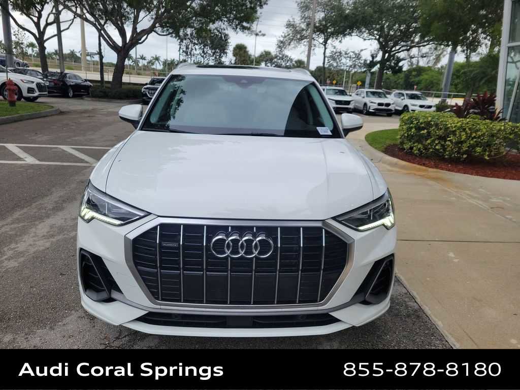 Used 2023 Audi Q3 2.0T Premium image 3