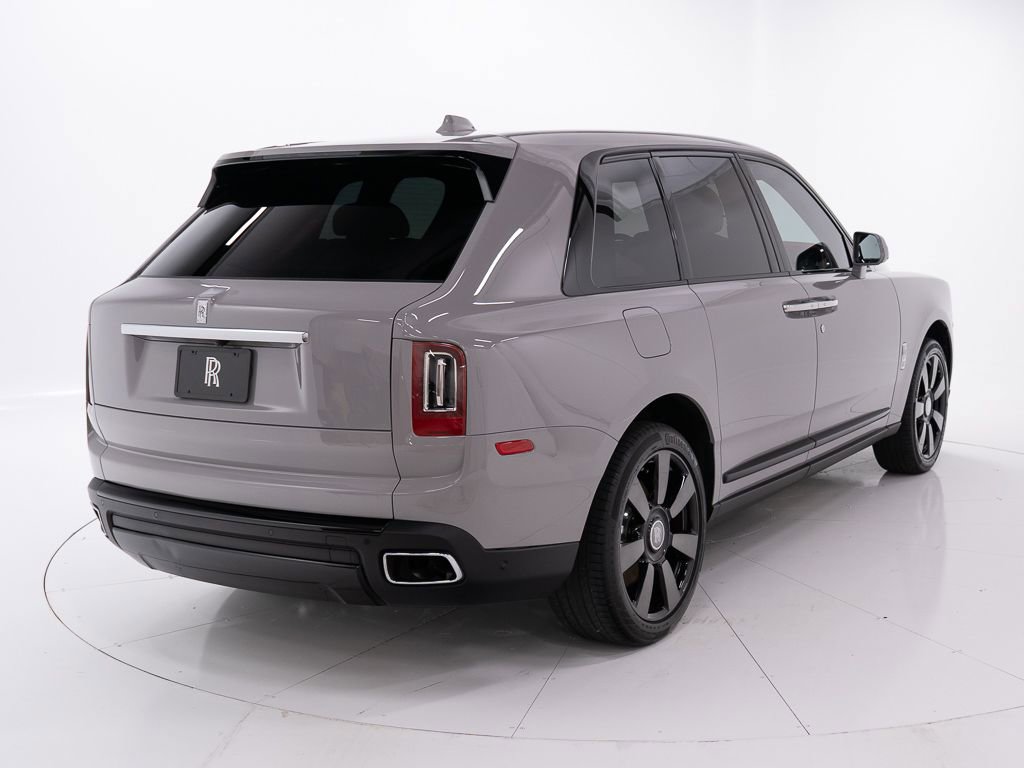 Certified 2023 Rolls-Royce Cullinan w/ Dark Exterior Package AWD/4WD image 5