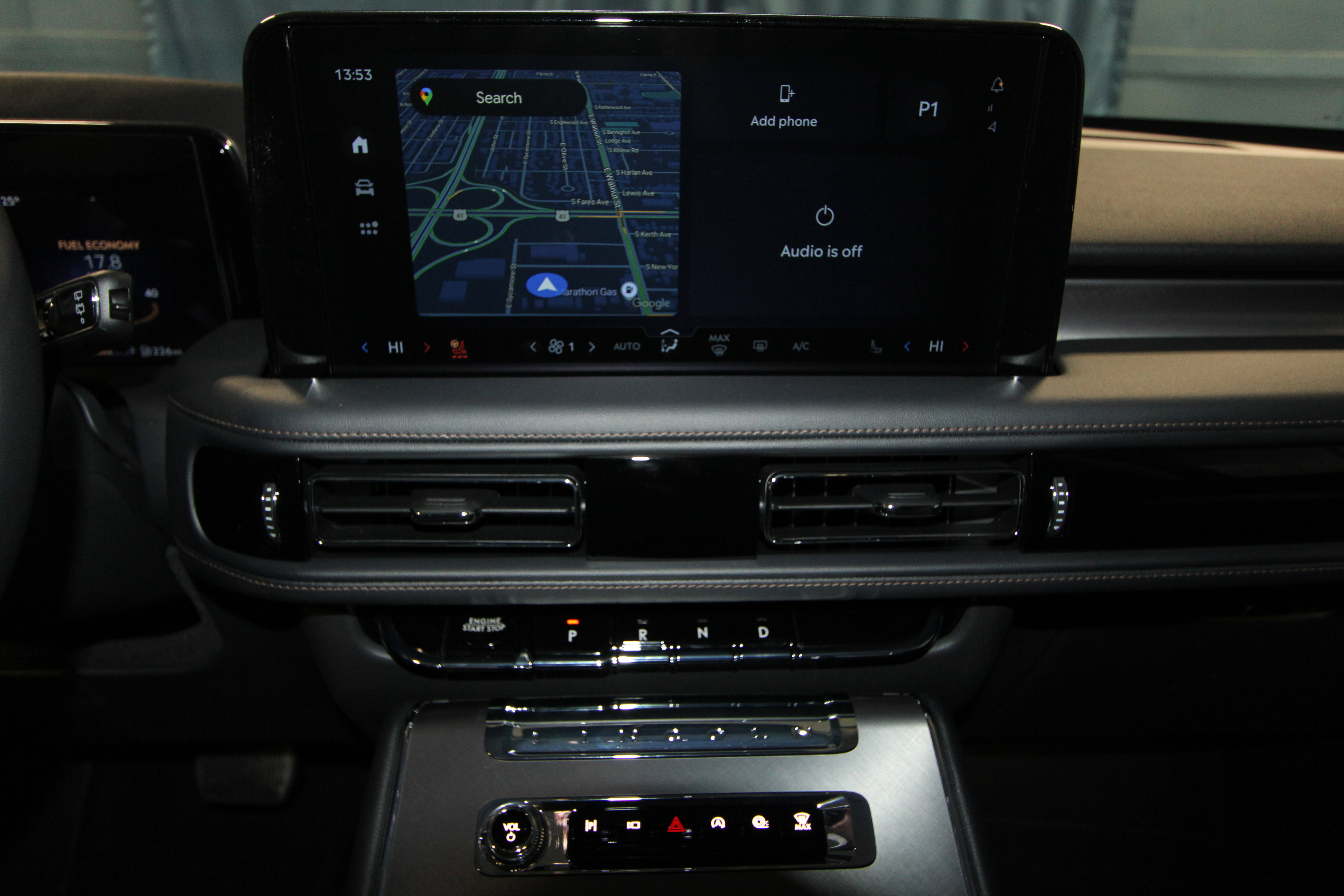 New 2026 Lincoln Aviator AWD w/ Jet Appearance Package image 12