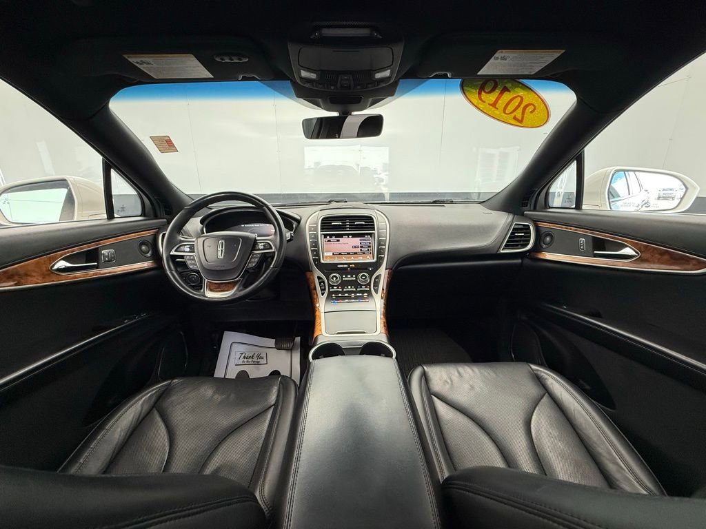 Used 2019 Lincoln Nautilus Reserve image 3