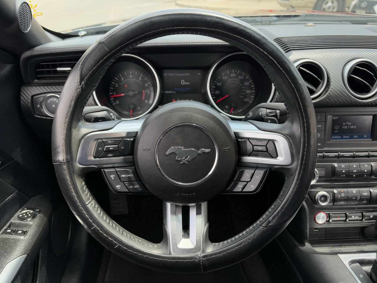 Used 2018 Ford Mustang Coupe RWD image 14