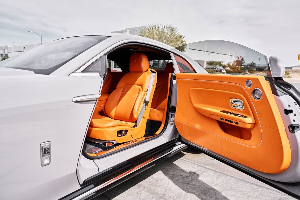 Used 2025 Rolls-Royce Spectre w/ Spectre Launch Package image 26