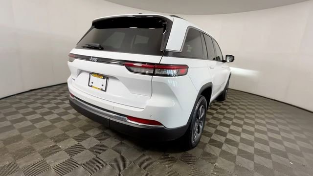 Used 2023 Jeep Grand Cherokee 4WD 4xe image 6