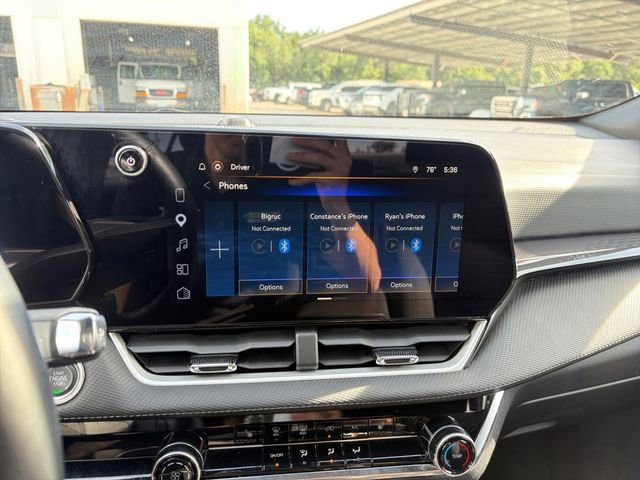 Used 2025 Chevrolet Equinox LT FWD image 10