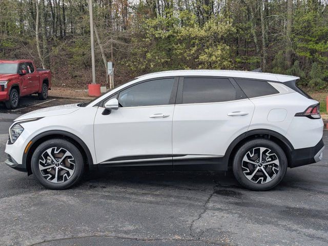 Used 2024 Kia Sportage EX FWD image 4
