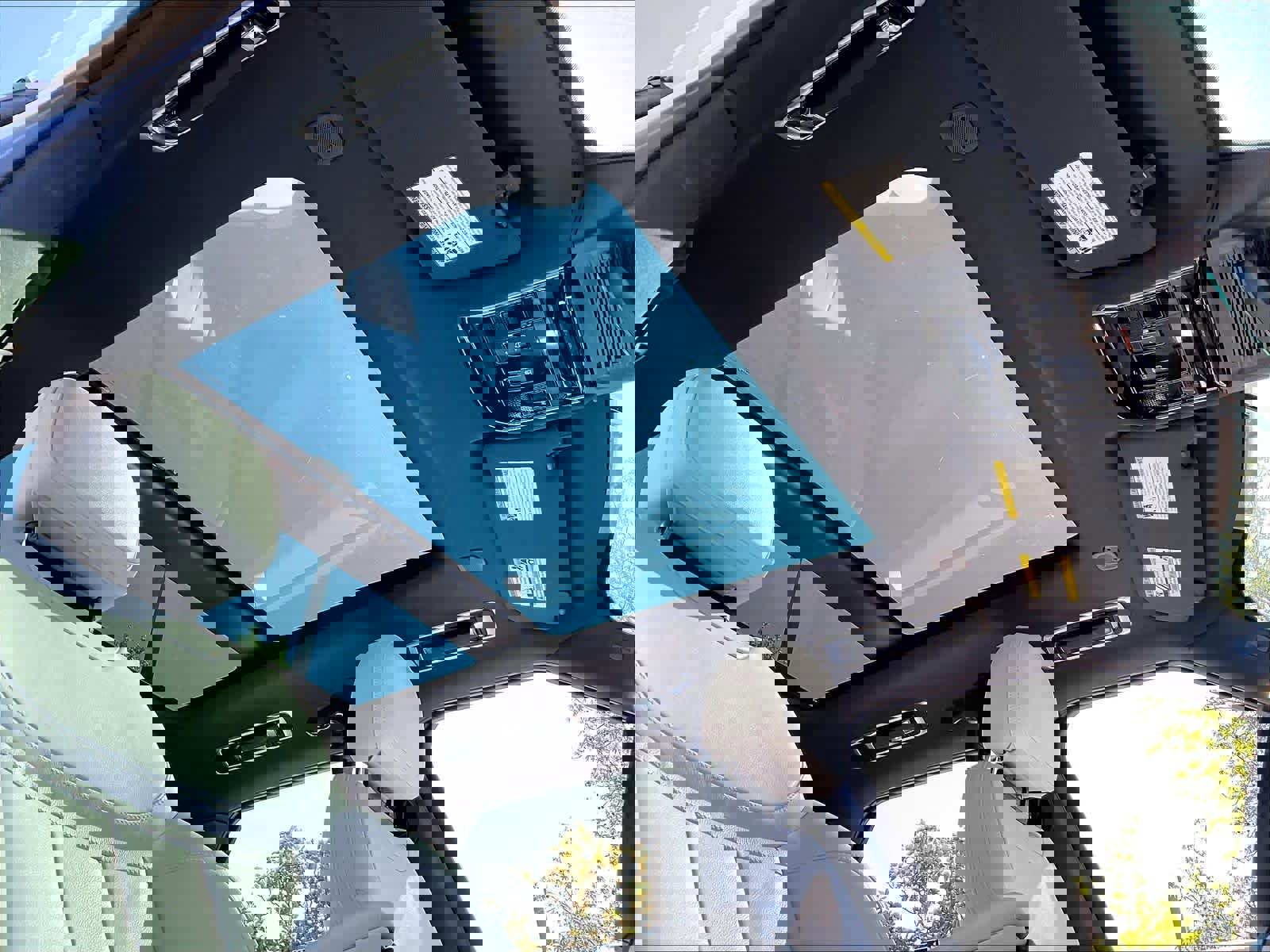 Used 2025 Land Rover Range Rover Sport S image 24