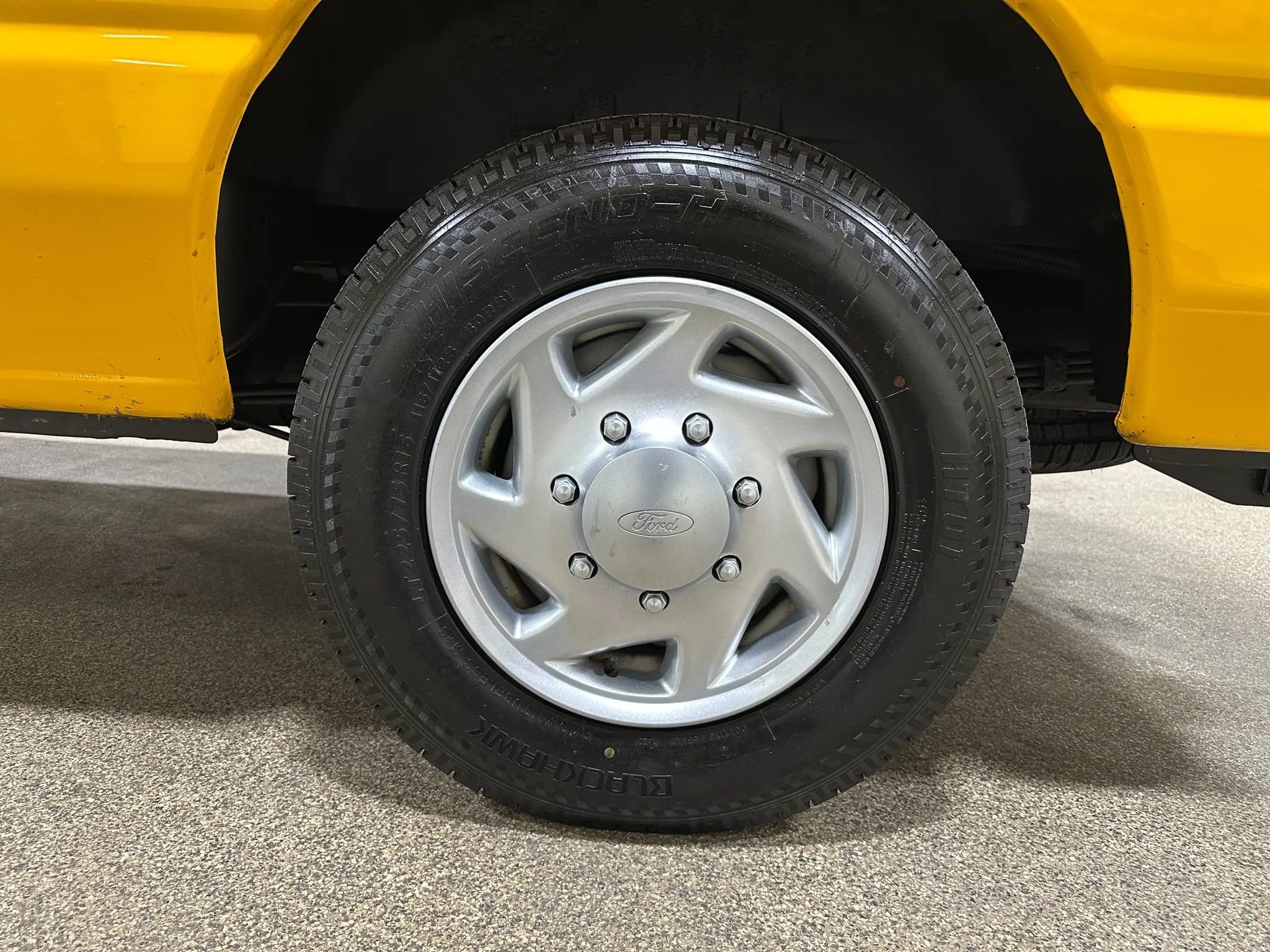 Used 2011 Ford E-150 and Econoline 150 Wagon image 55