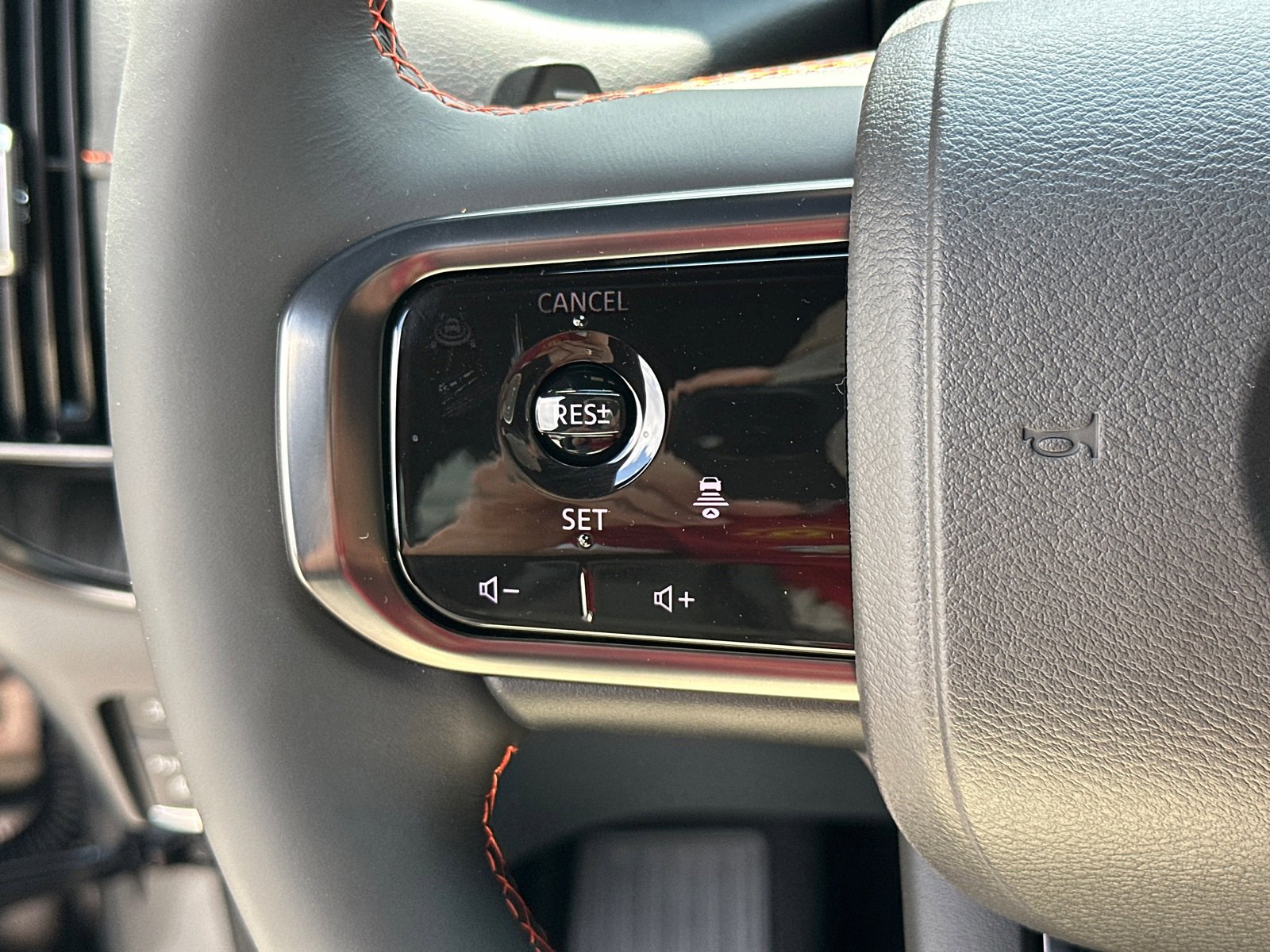 New 2025 Nissan Armada PRO-4X image 28