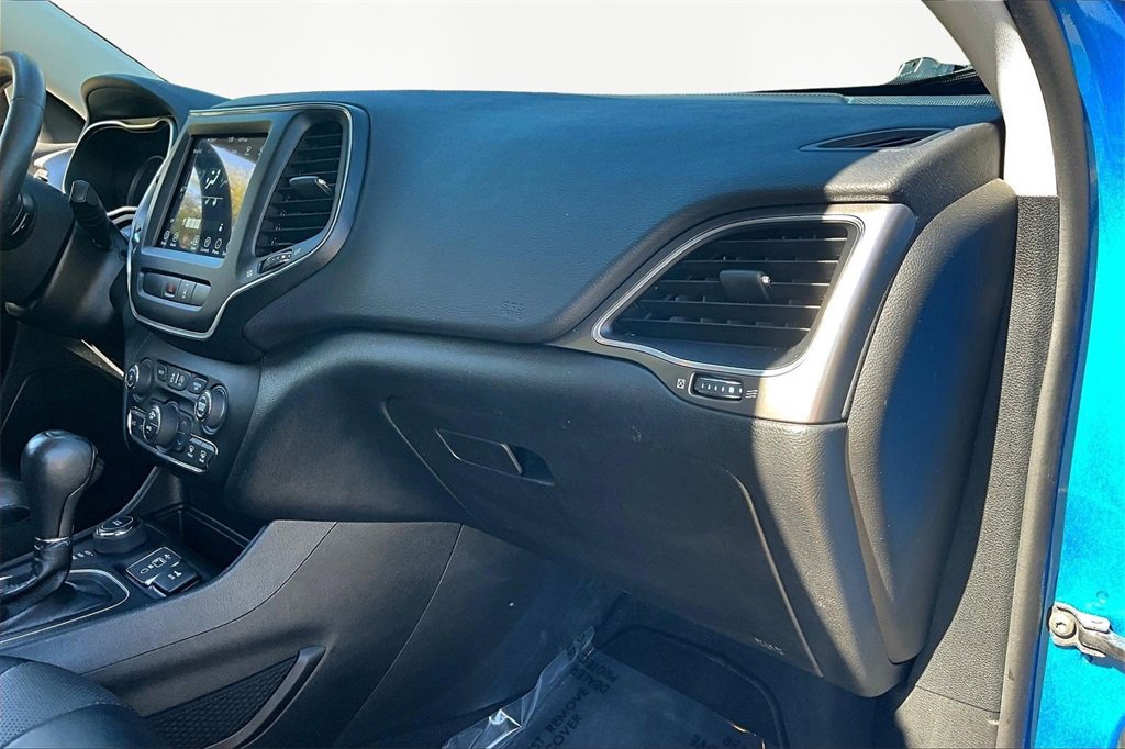 Used 2022 Jeep Cherokee Latitude Lux image 17