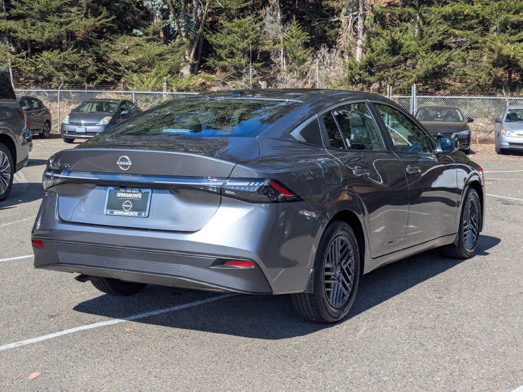 New 2027 Nissan Sentra SV FWD image 5