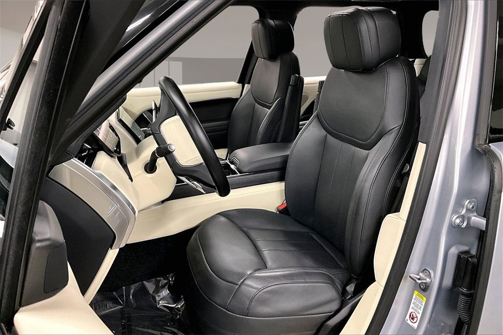 Used 2023 Land Rover Range Rover SE image 19