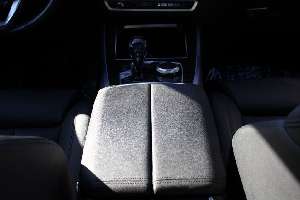 Used 2020 BMW X5 xDrive40i w/ Premium Package image 31