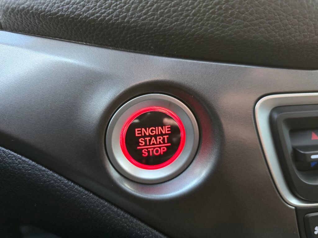 Certified 2025 Honda Passport EX-L image 18