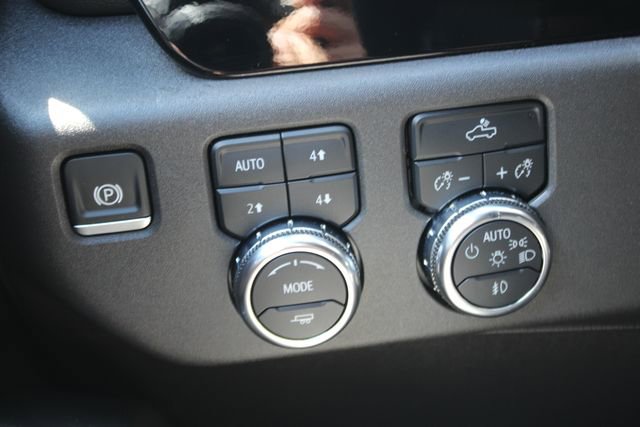Used 2024 GMC Sierra 1500 Elevation AWD/4WD image 16