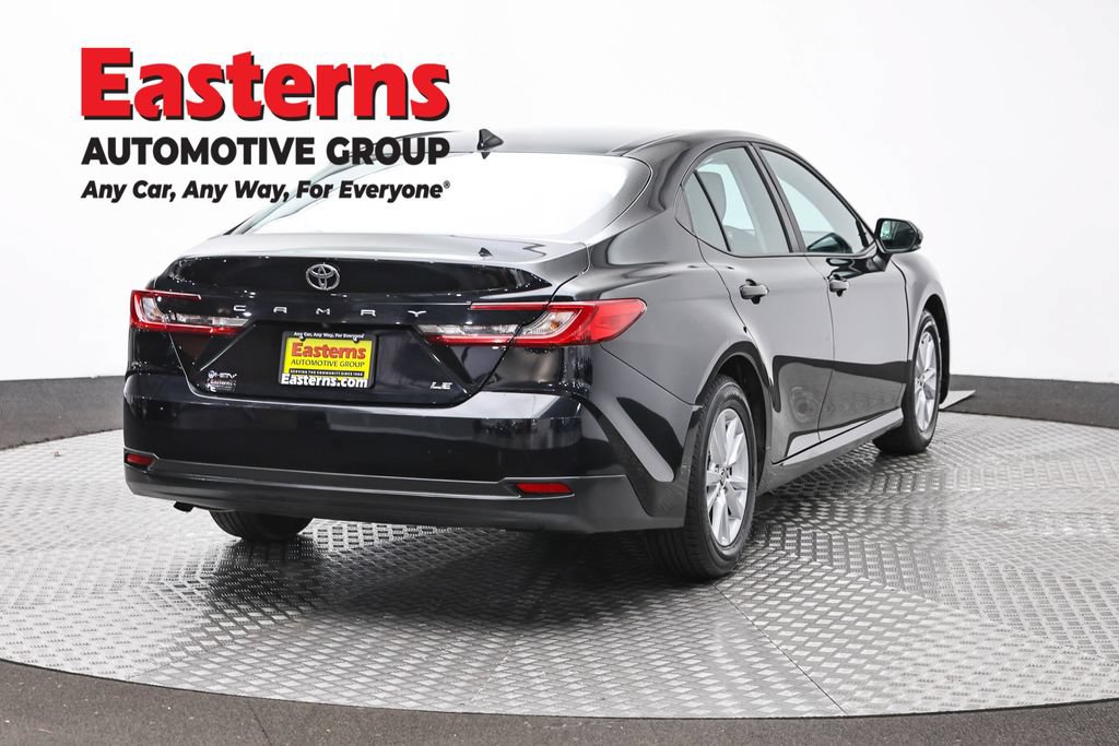 Used 2025 Toyota Camry LE FWD image 5
