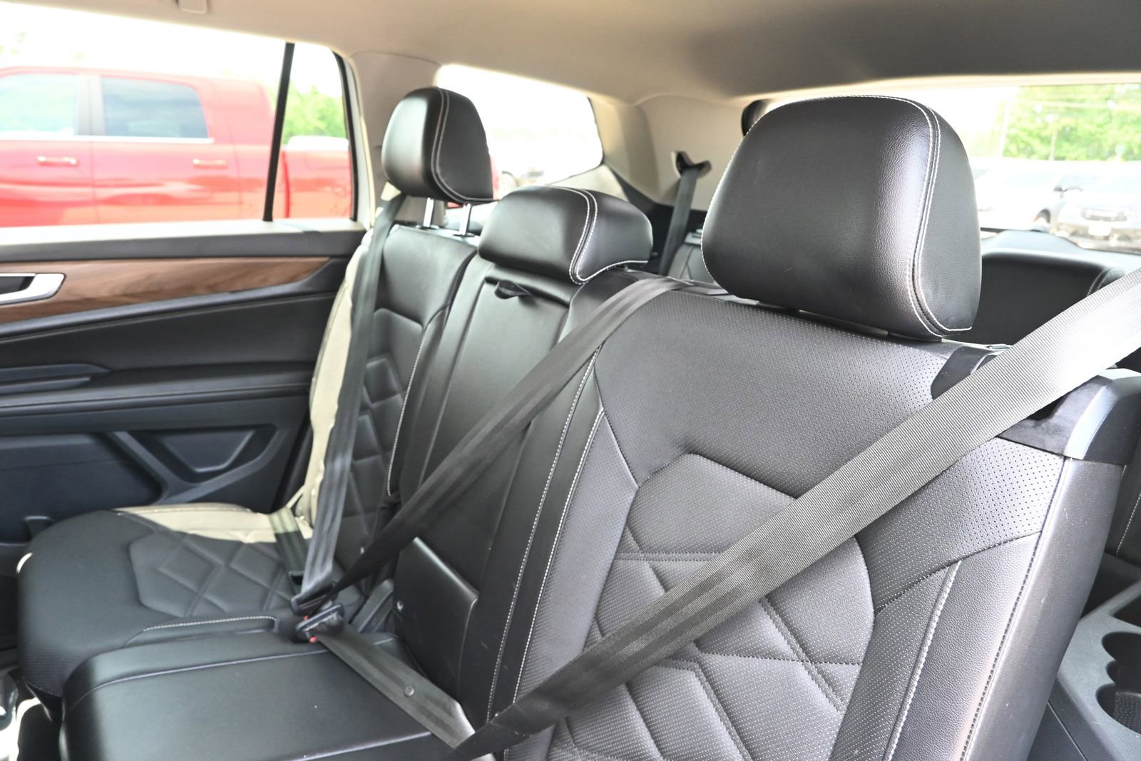 Used 2024 Volkswagen Atlas SE AWD/4WD image 28