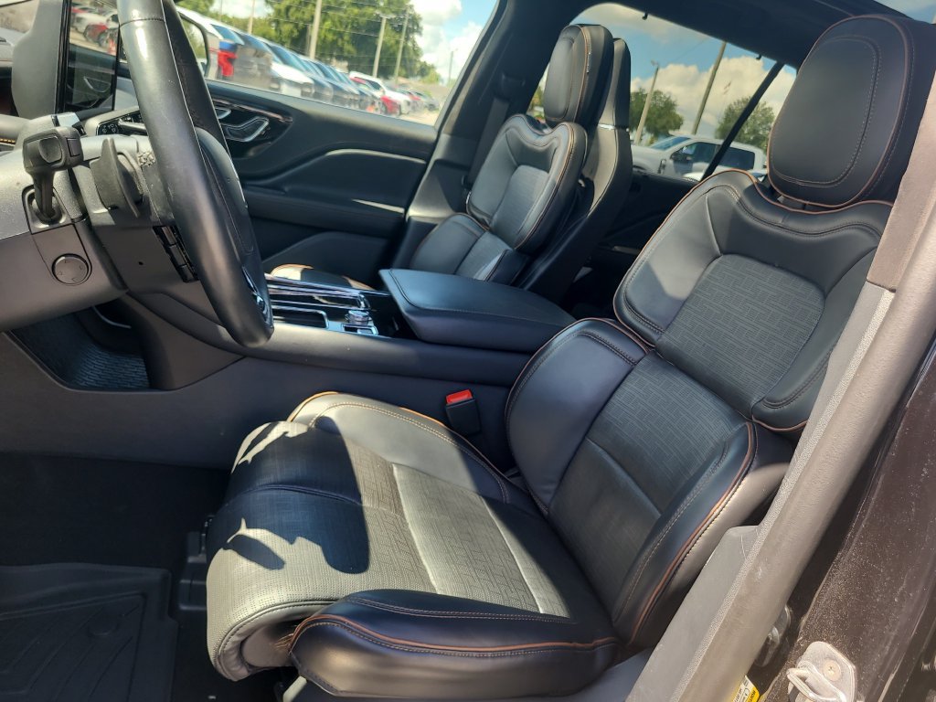 Certified 2025 Lincoln Aviator Black Label AWD/4WD image 19