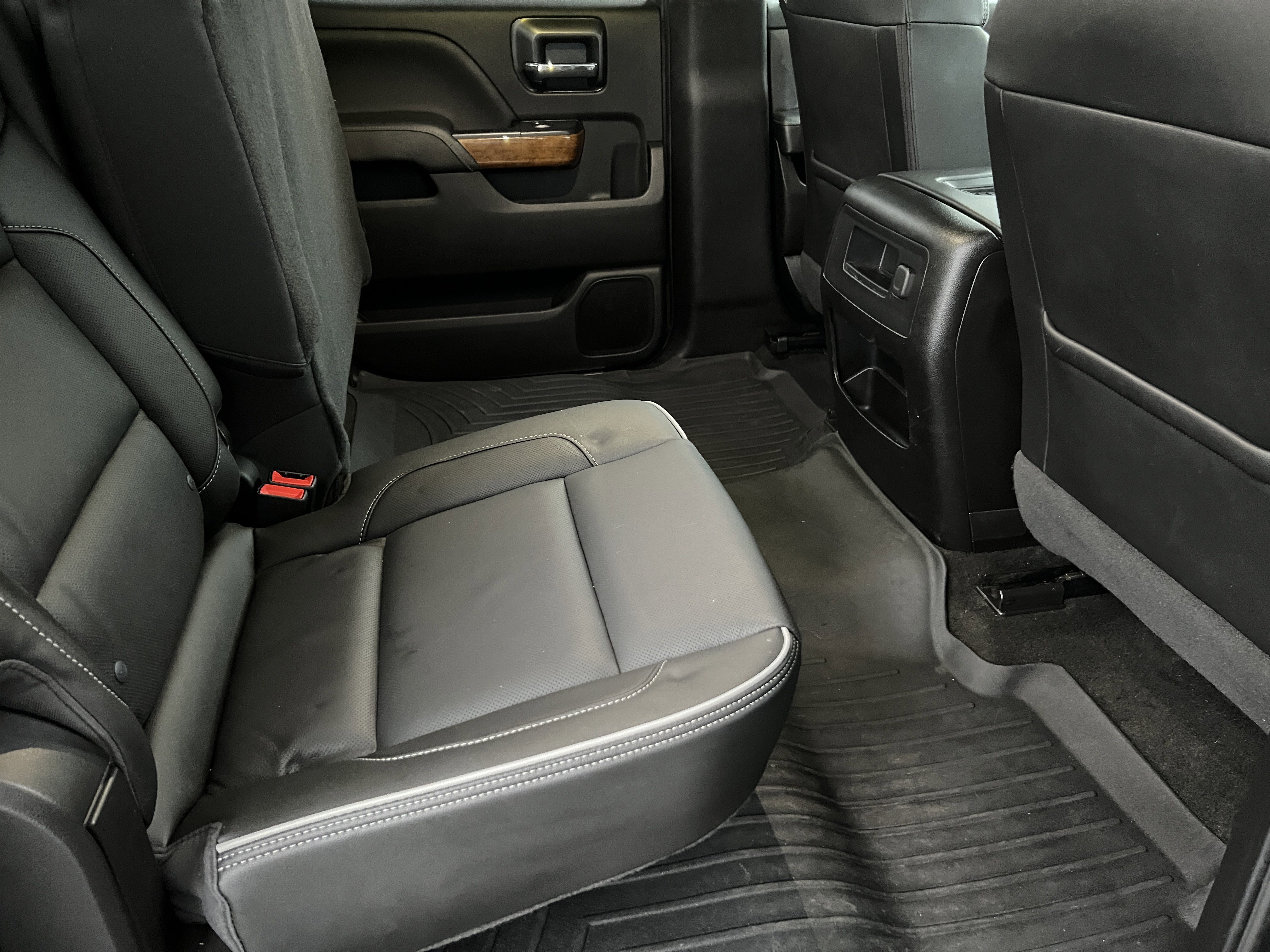 Used 2018 Chevrolet Silverado 2500 High Country w/ Duramax Plus Package image 20