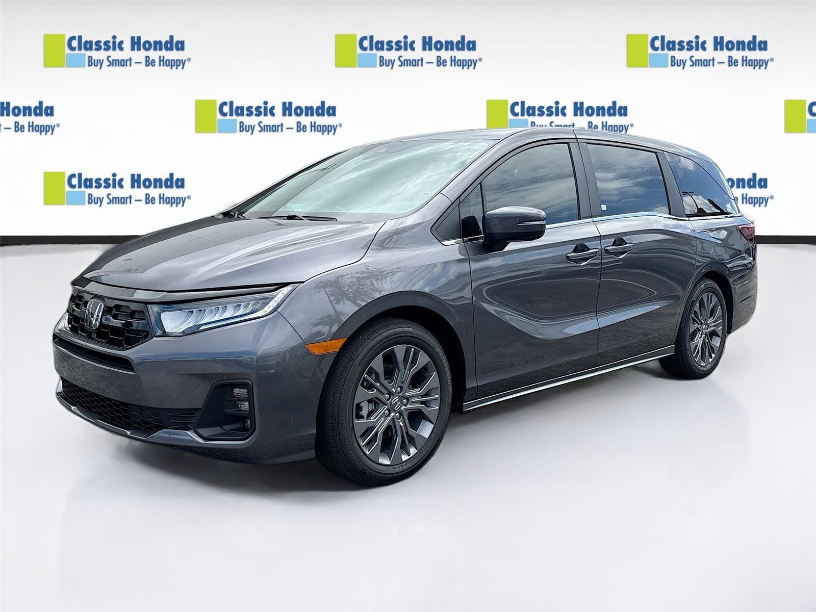 New 2026 Honda Odyssey Touring image 3