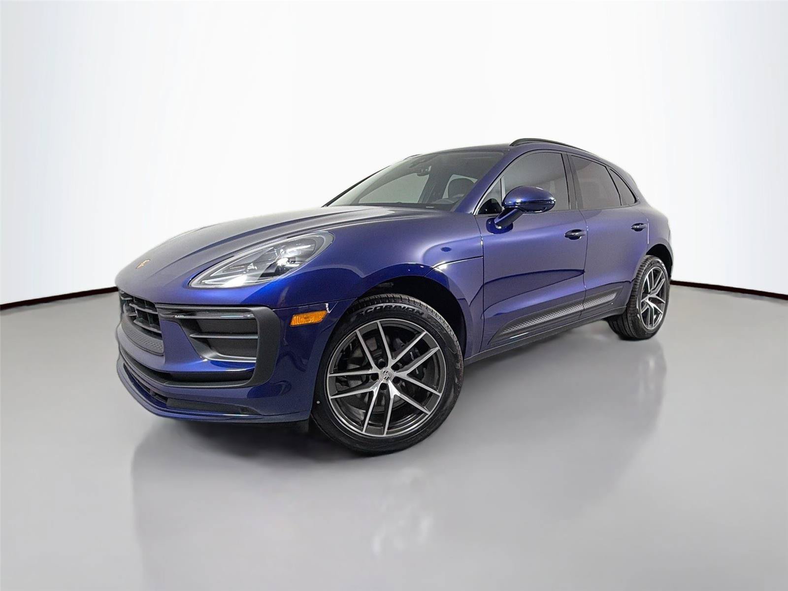 Certified 2026 Porsche Macan Turbo AWD/4WD image 1