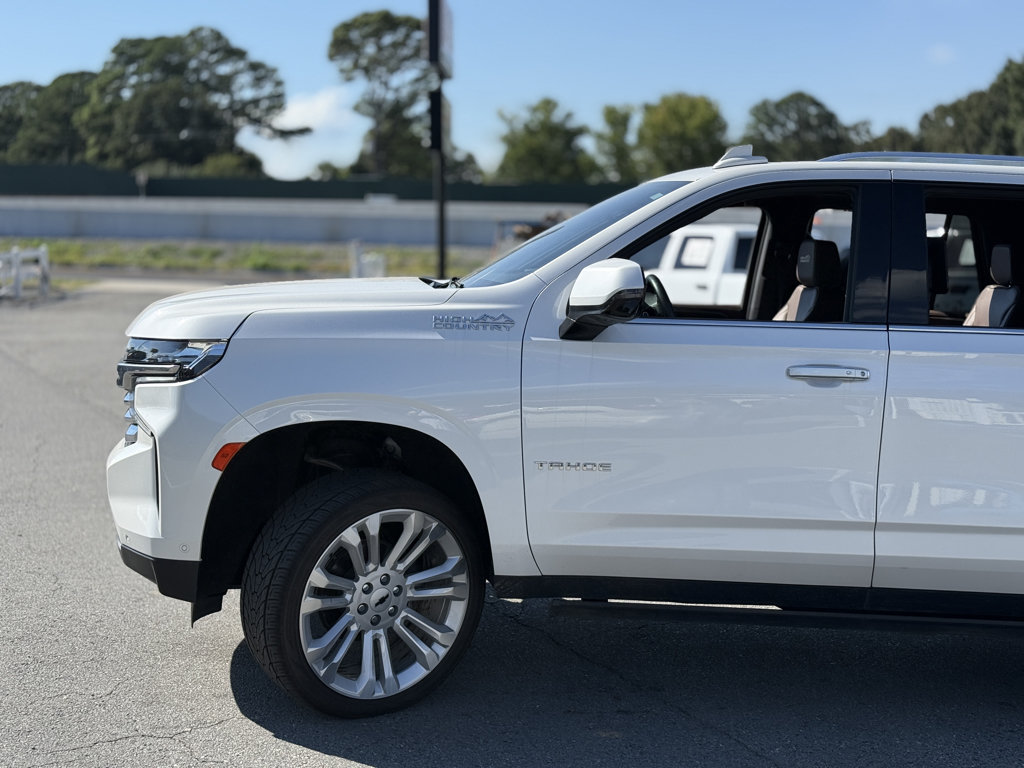 Used 2023 Chevrolet Tahoe High Country w/ Advanced Technology Package AWD/4WD image 5