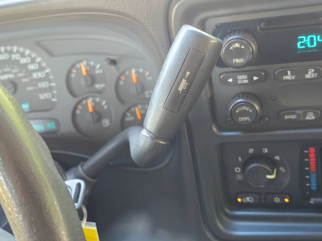 Used 2004 Chevrolet Silverado 1500 W/T w/ Light Duty Power Package AWD/4WD image 32