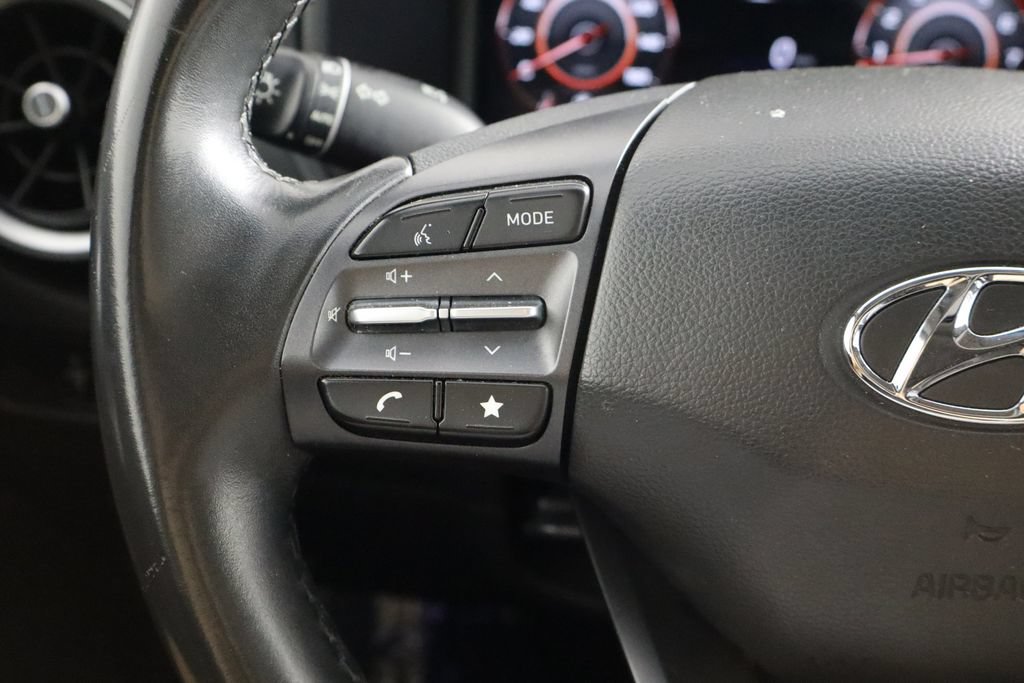 Used 2023 Hyundai Kona Limited FWD image 25