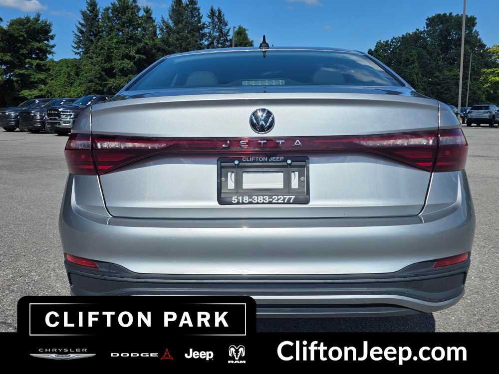 Used 2025 Volkswagen Jetta S FWD image 5