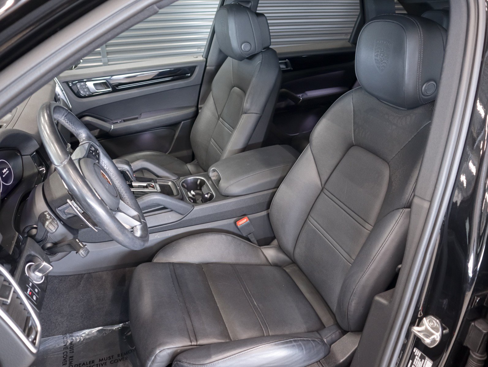 Certified 2023 Porsche Cayenne Platinum Edition AWD/4WD image 5