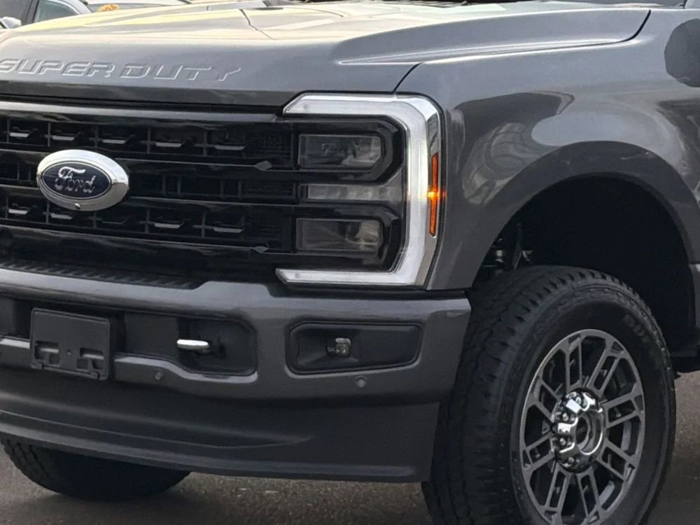 Used 2024 Ford F250 Limited w/ FX4 Off-Road Package image 2