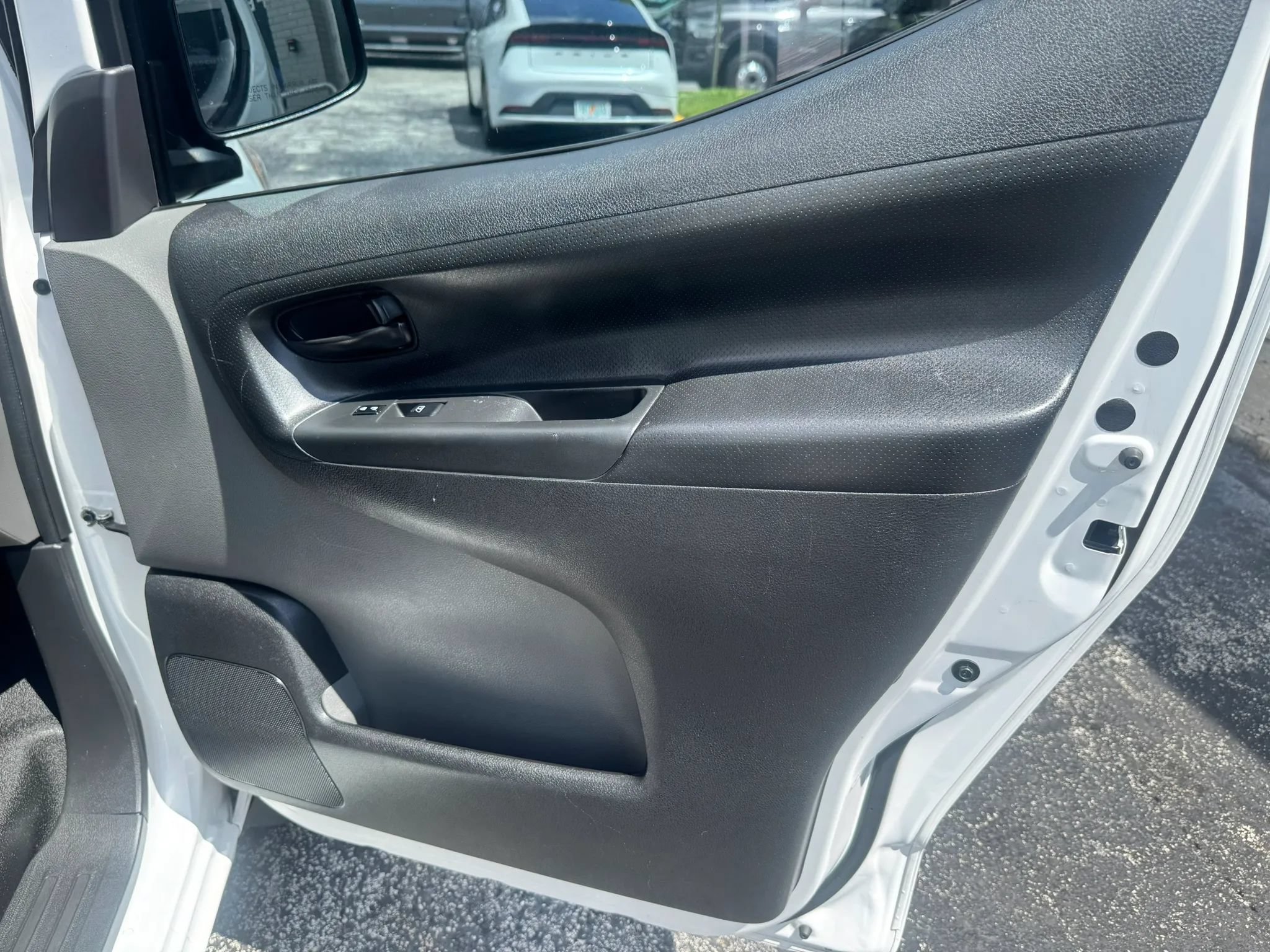 Used 2019 Nissan NV200 S w/ Cruise Control Package FWD image 28