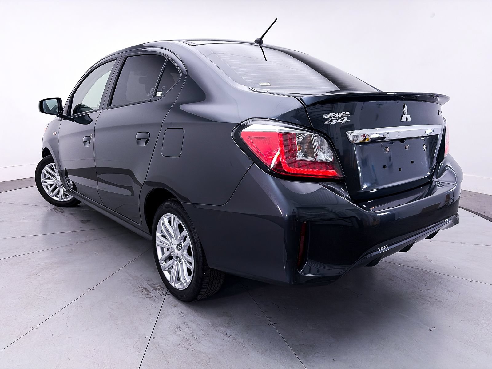 Used 2024 Mitsubishi Mirage G4 LE FWD image 2